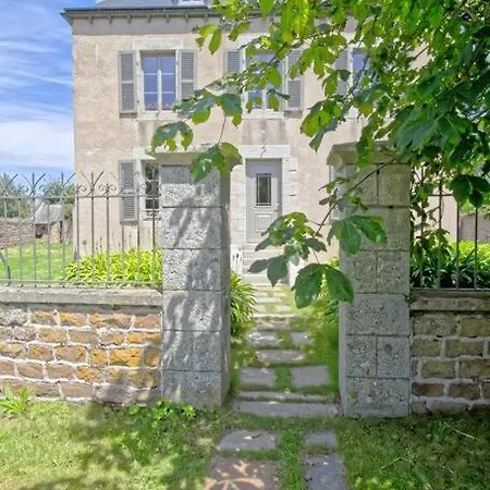 : Les Embruns Classe 4 Etoiles Semesterbostad Bréhat